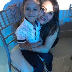 Meet your Posher, Alejandra
